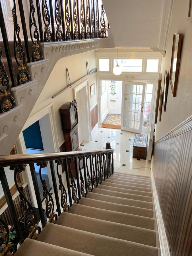 Aberley House Bed & Breakfast Waterloo Екстериор снимка
