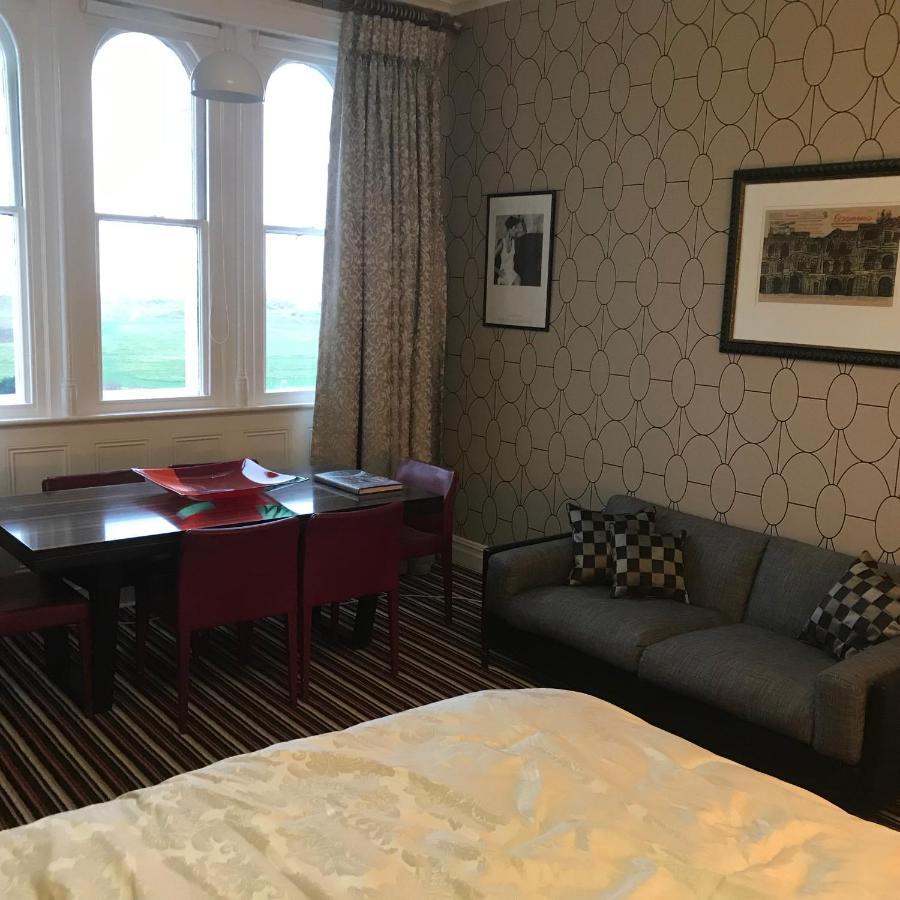 Aberley House Bed & Breakfast Waterloo Екстериор снимка