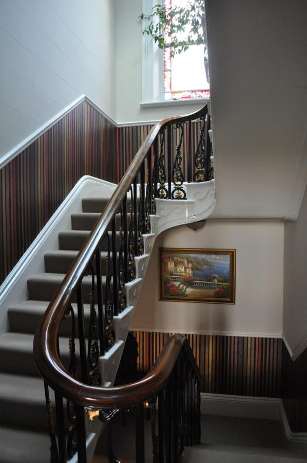 Aberley House Bed & Breakfast Waterloo Екстериор снимка