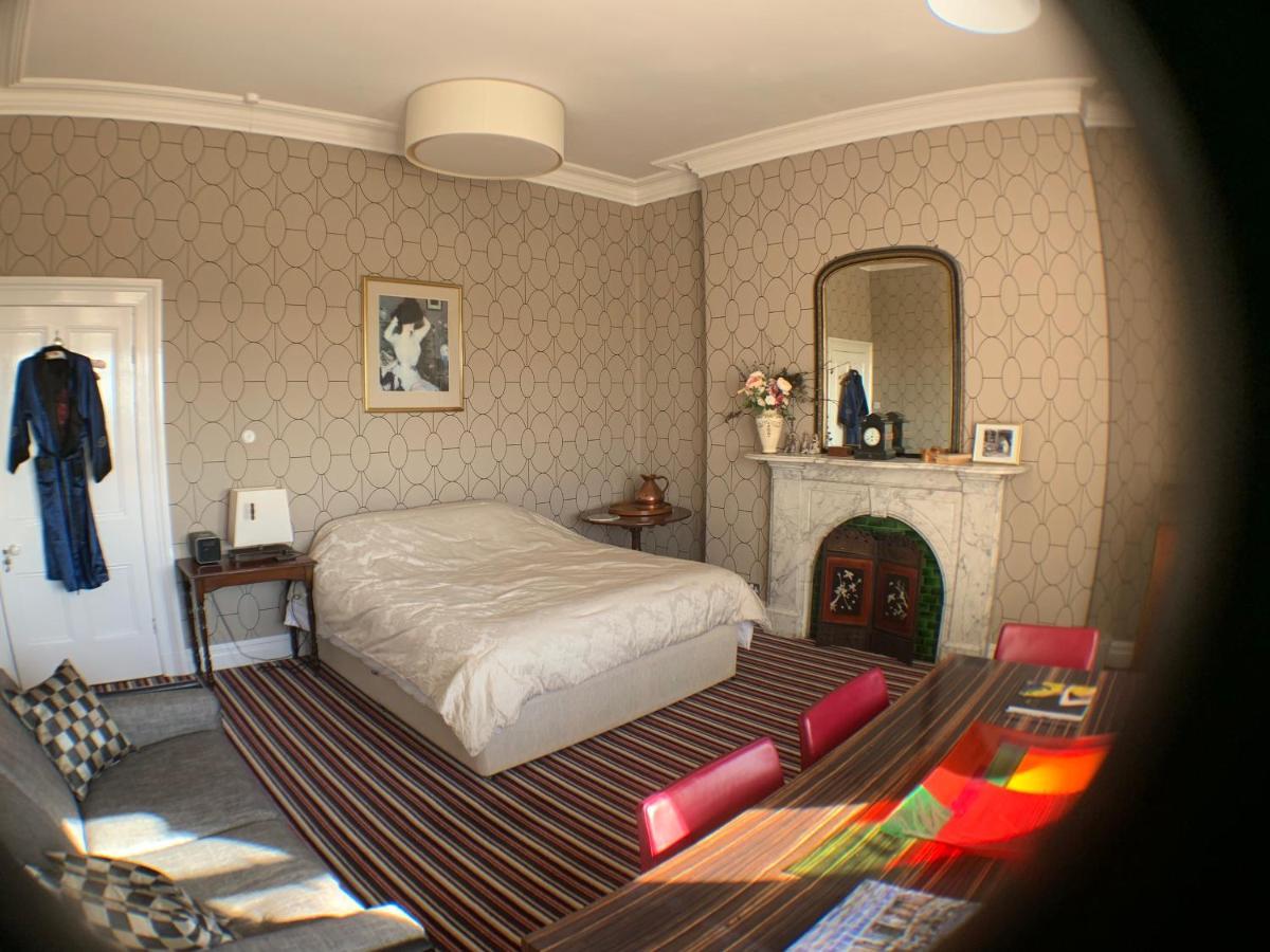 Aberley House Bed & Breakfast Waterloo Екстериор снимка